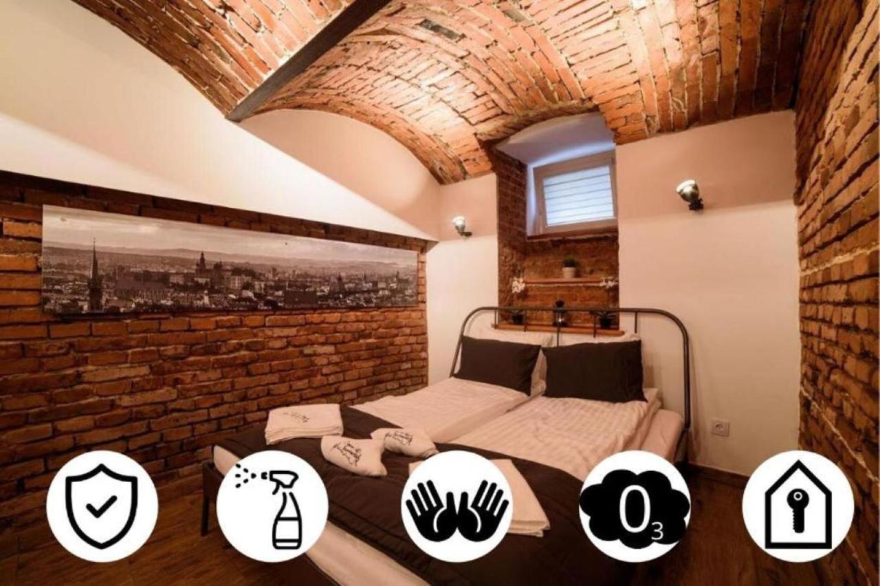 Cracow Rent Apartments - Spacious Apartments For 2-7 People In Quiet Area - Kolberga Street Nr 3 - 10 Min To Main Square By Foot Cracóvia Exterior foto