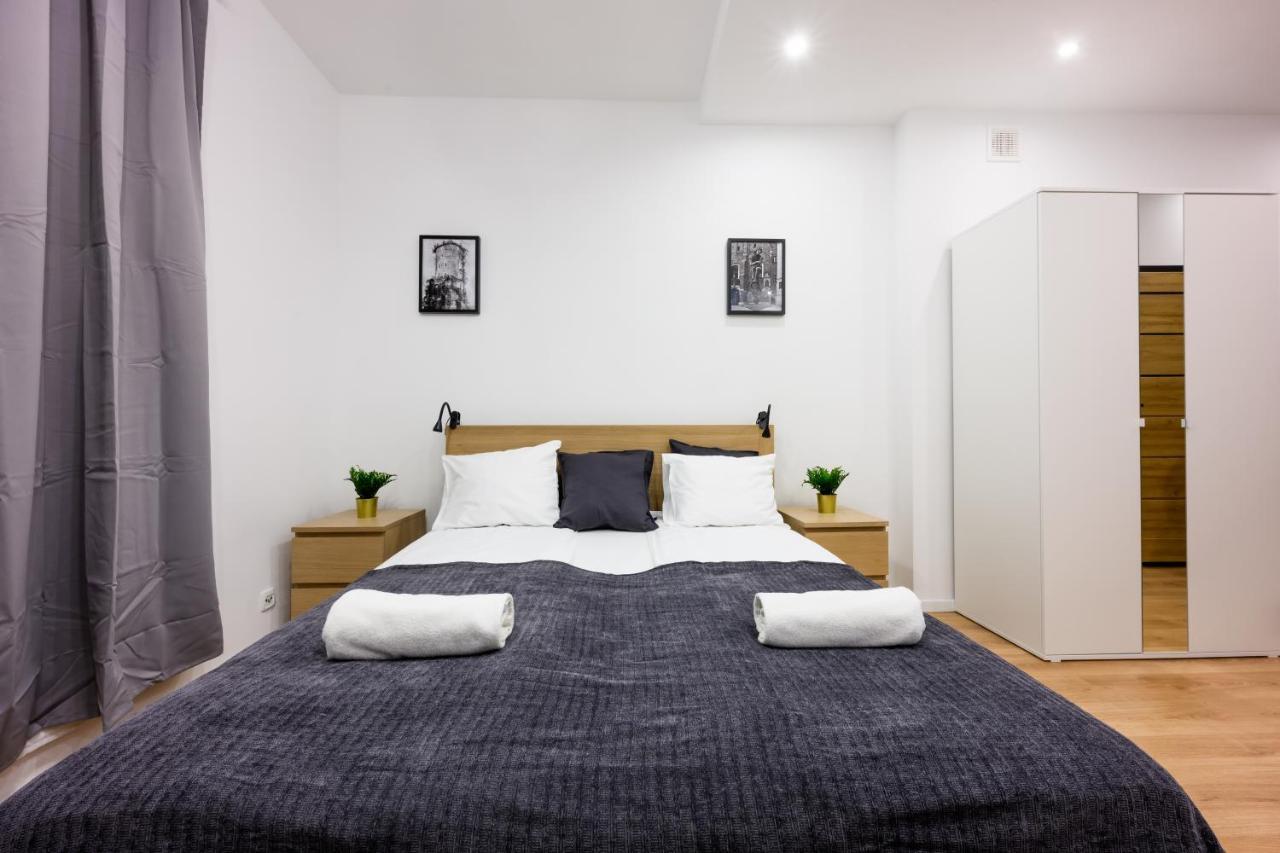 Cracow Rent Apartments - Spacious Apartments For 2-7 People In Quiet Area - Kolberga Street Nr 3 - 10 Min To Main Square By Foot Cracóvia Exterior foto