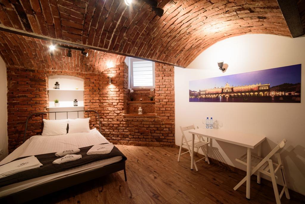 Cracow Rent Apartments - Spacious Apartments For 2-7 People In Quiet Area - Kolberga Street Nr 3 - 10 Min To Main Square By Foot Cracóvia Exterior foto