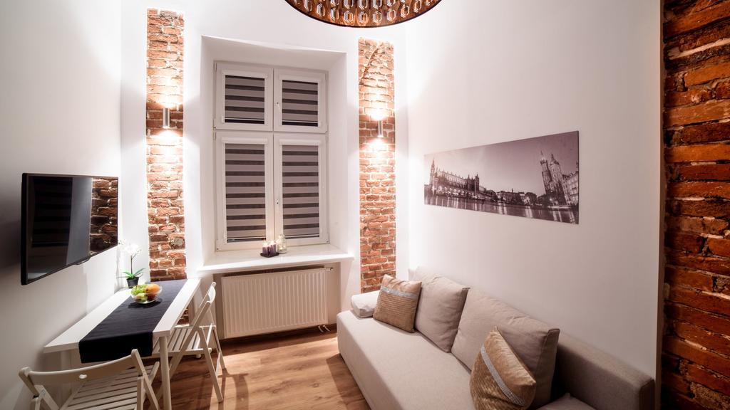 Cracow Rent Apartments - Spacious Apartments For 2-7 People In Quiet Area - Kolberga Street Nr 3 - 10 Min To Main Square By Foot Cracóvia Exterior foto