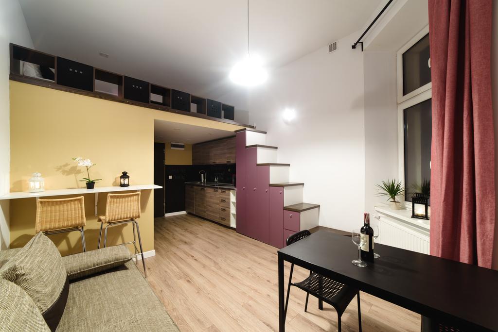 Cracow Rent Apartments - Spacious Apartments For 2-7 People In Quiet Area - Kolberga Street Nr 3 - 10 Min To Main Square By Foot Cracóvia Exterior foto