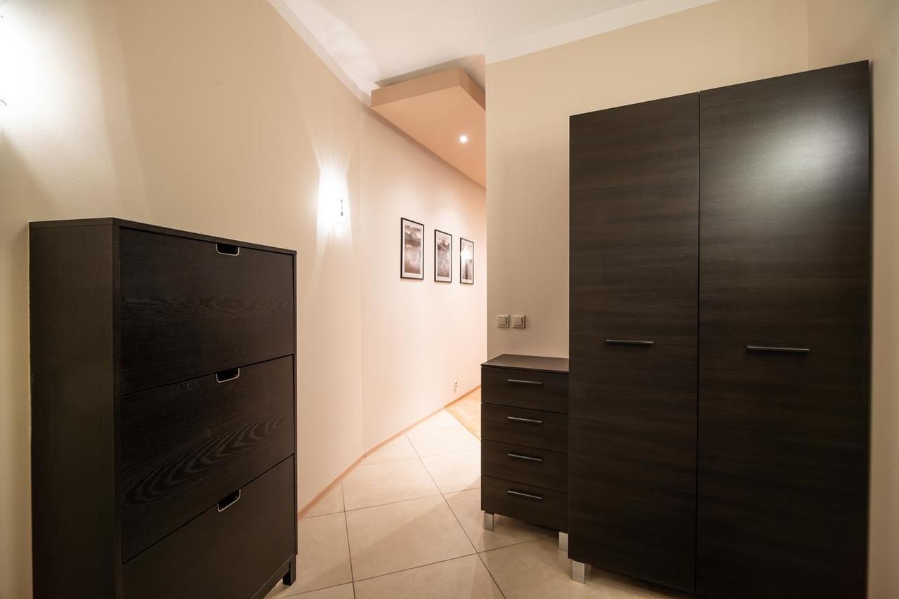 Cracow Rent Apartments - Spacious Apartments For 2-7 People In Quiet Area - Kolberga Street Nr 3 - 10 Min To Main Square By Foot Cracóvia Exterior foto