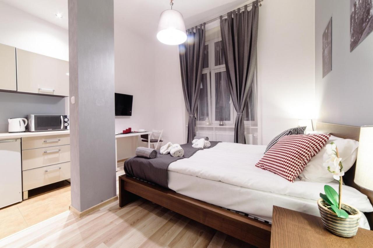 Cracow Rent Apartments - Spacious Apartments For 2-7 People In Quiet Area - Kolberga Street Nr 3 - 10 Min To Main Square By Foot Cracóvia Exterior foto